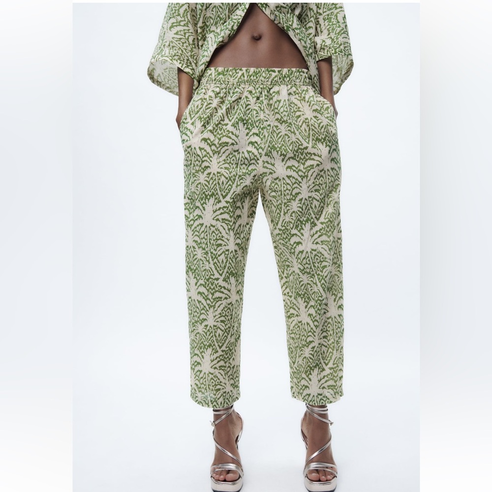 Zara NWT Relaxed Printed Pants